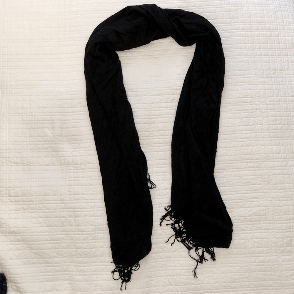 Elegant Black Scarf